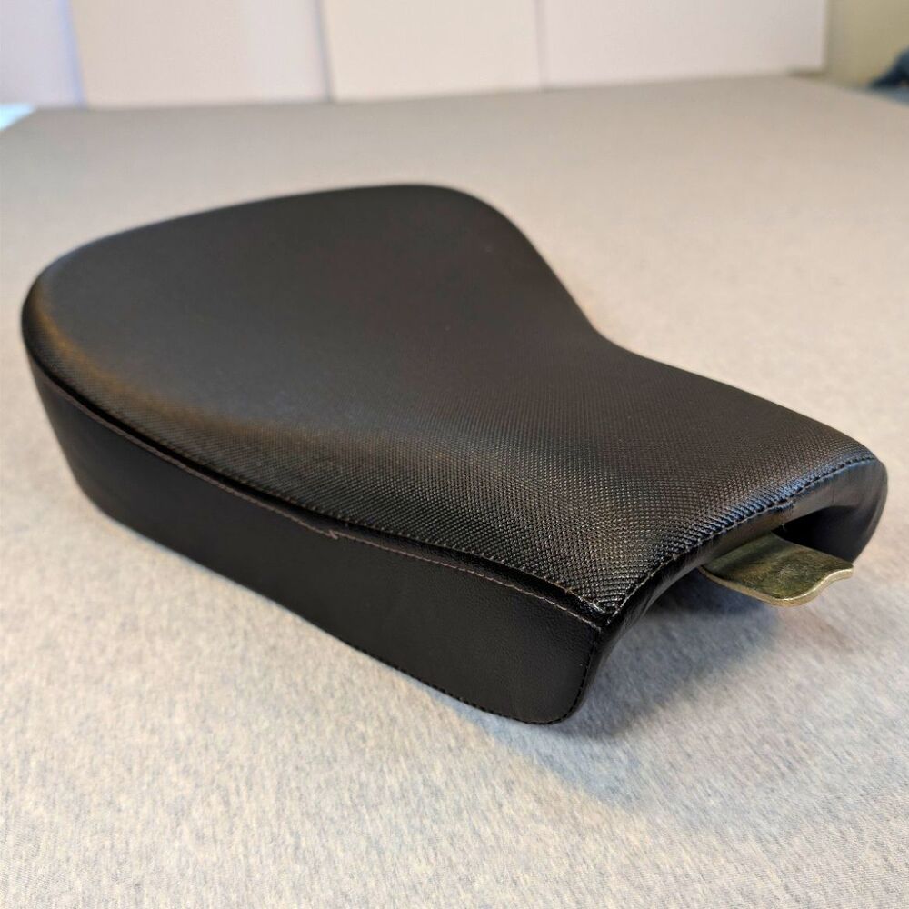 Black Comfort Sportster Saddle Seat, Universal Fit, Synthetic/Steel, AX HOPE 2